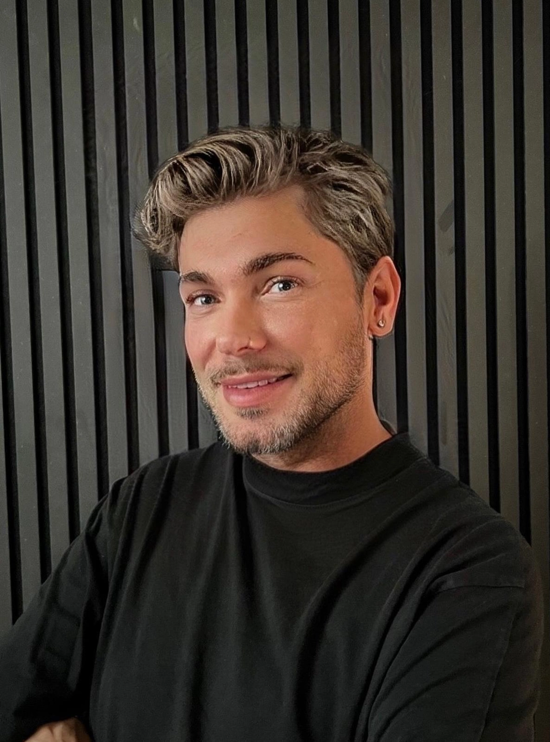 Ari, Stylist bei Schiffers Haar